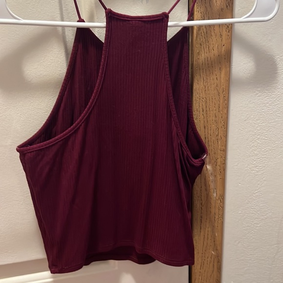 Crop top - Picture 2 of 3